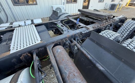 2019 International LT625 (TK7289)