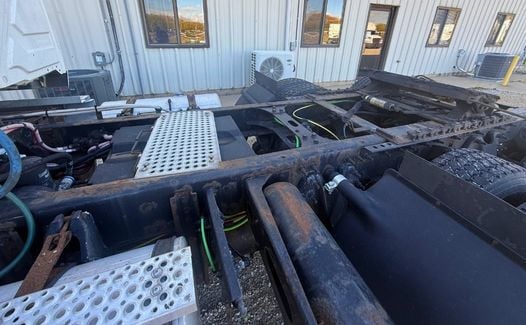 2019 International LT625 (TK7295)