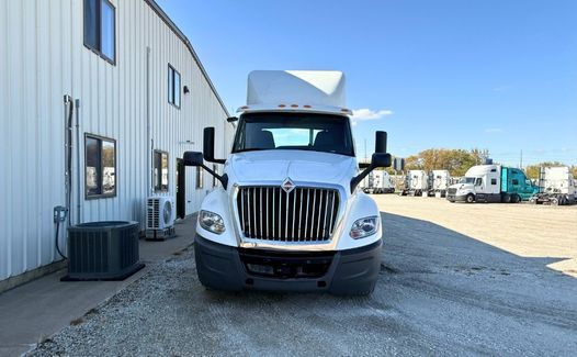 2019 International LT625 (TK7288)