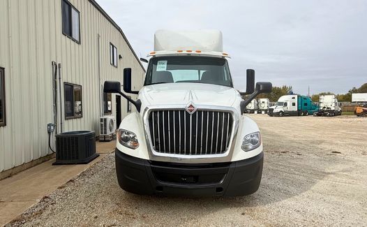 2019 International LT625 (TK7299)