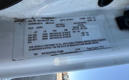 2019 International LT625 (TK7289)