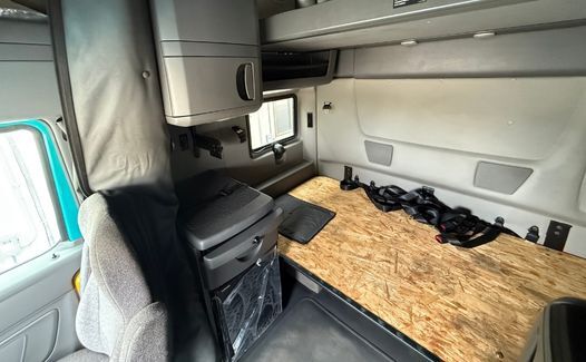 2023 International LT625 (TK6391)