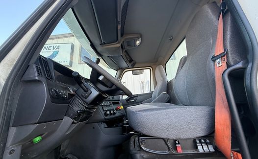 2019 International LT625 (TK7290)