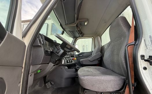 2019 International LT625 (TK9143)