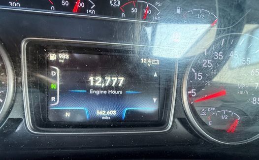 2019 International LT625 (TK7289)