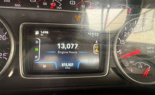 2019 International LT625 (TK7280)