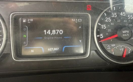 2019 International LT625 (TK7299)