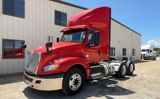 2019 INTERNATIONAL LT625 (TK6407)
