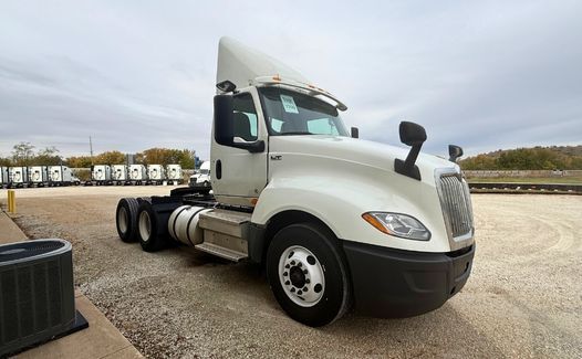 2019 International LT625 (TK7299)