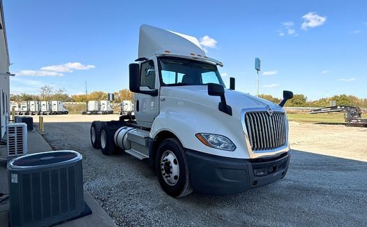 2019 International LT625 (TK7288)