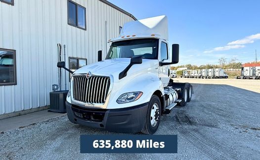 2019 International LT625 (TK7288)