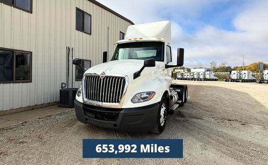 2019 International LT625 (TK7292)