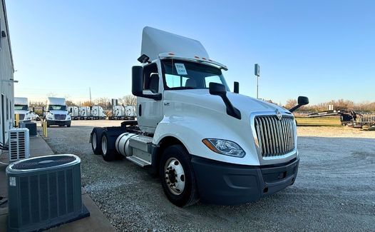 2019 International LT625 (TK7293)