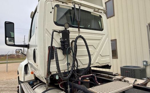 2019 International LT625 (TK7297)