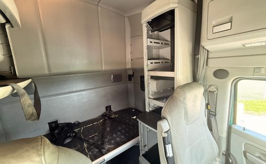 2019 Kenworth T680 (TK9473)