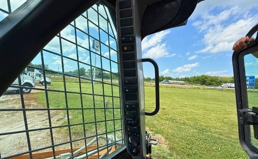 2020 CASE Skid-Steer