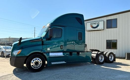 2020 Freightliner Cascadia 126 (TK0142)