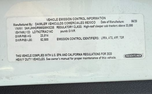 2021 Freightliner Cascadia 126 (TK8235)