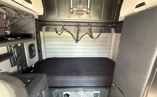 2021 Freightliner Cascadia 126 (TK7824)