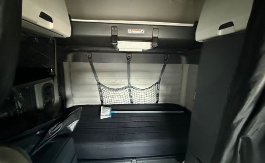 2021 Freightliner Cascadia 126 (TK7889)