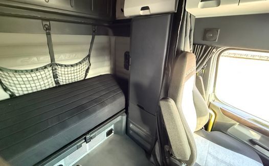 2021 Freightliner Cascadia 126 (TK7645)