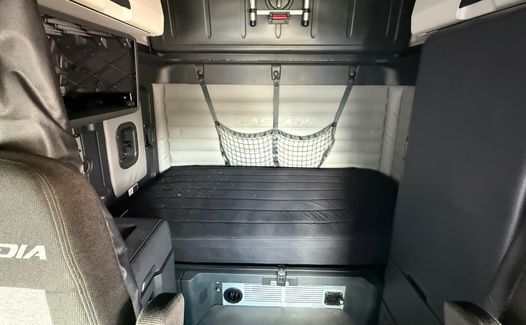2021 Freightliner Cascadia 126 (TK7645)