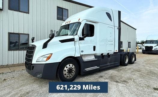 2021 Freightliner Cascadia 126 (TK7649)