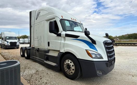 2021 Freightliner Cascadia 126 (TK7921)