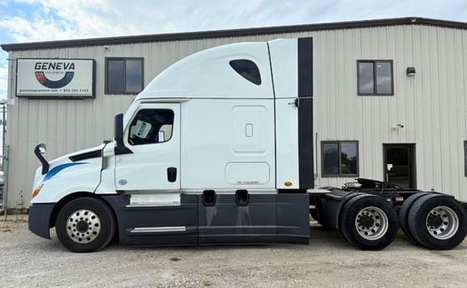 2021 Freightliner Cascadia 126 (TK7921)