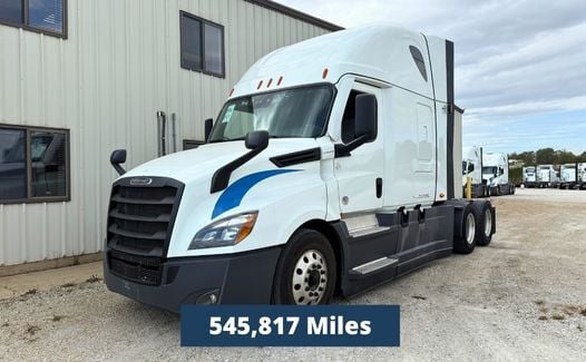 2021 Freightliner Cascadia 126 (TK7921)