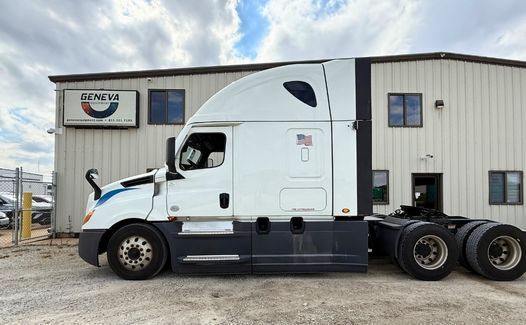 2021 Freightliner Cascadia 126 (TK7662)