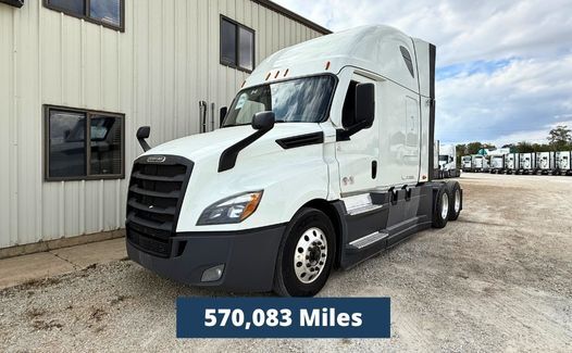 2021 Freightliner Cascadia 126 (TK8196)