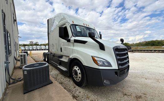 2021 Freightliner Cascadia 126 (TK8196)