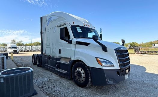 2021 Freightliner Cascadia 126 (TK7784)