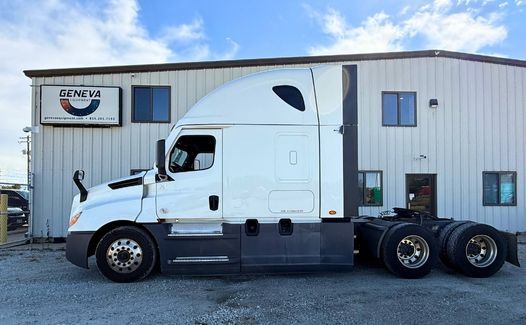 2021 Freightliner Cascadia 126 (TK7784)