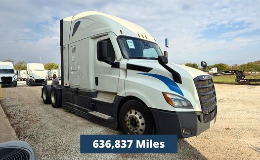 2021 Freightliner Cascadia 126 (TK7667)