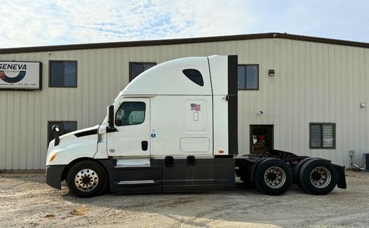 2021 Freightliner Cascadia 126 (TK7667)