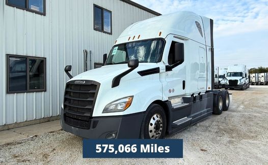 2021 Freightliner Cascadia 126 (TK8230)