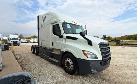 2021 Freightliner Cascadia 126 (TK7889)