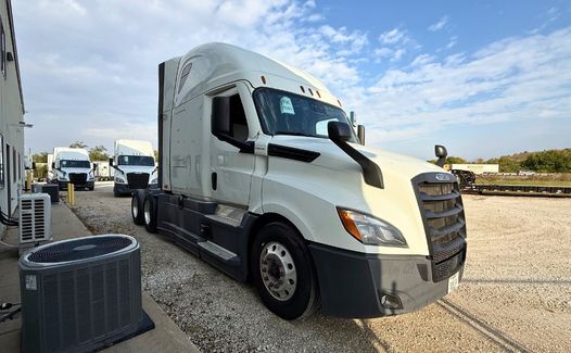 2021 Freightliner Cascadia 126 (TK7645)