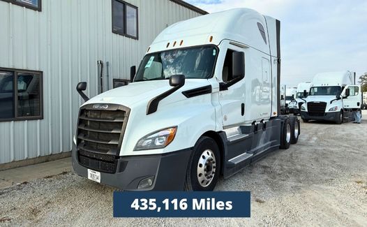 2021 Freightliner Cascadia 126 (TK7645)