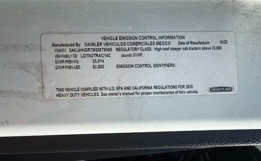 2021 Freightliner Cascadia 126 (TK9069)