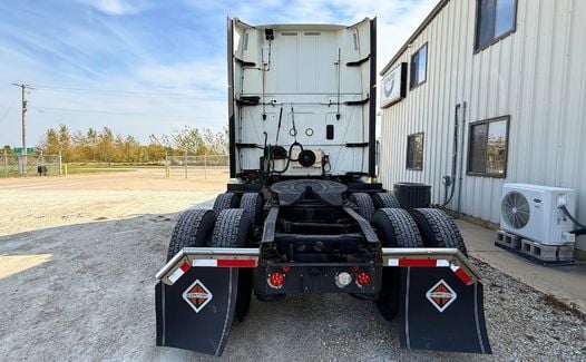 2021 International LT625 (TK3915)