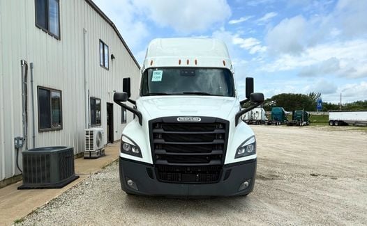 2022 Freightliner Cascadia 126 (TK1358)