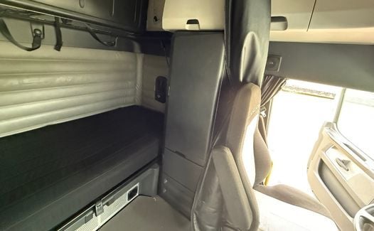 2022 Freightliner Cascadia 126 (TK1550)
