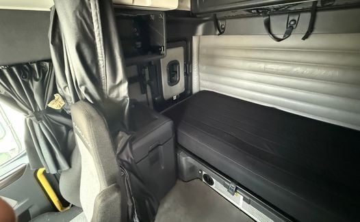 2022 Freightliner Cascadia 126 (TK1550)