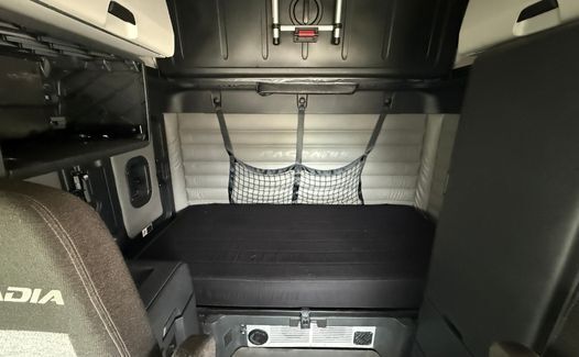 2022 Freightliner Cascadia 126 (TK1612)
