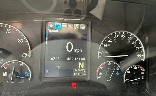 2022 Freightliner Cascadia 126 (TK1548)