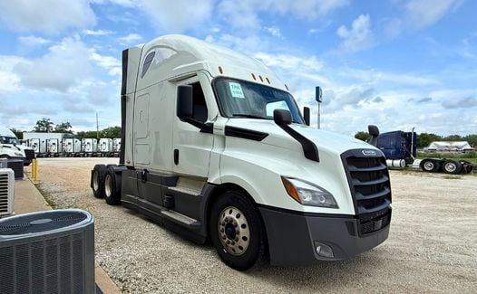 2022 Freightliner Cascadia 126 (TK1358)