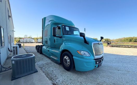 2023 International LT625 (TK6395)